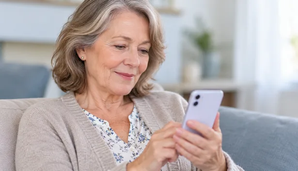 Irish woman over 60 writing a first message on a dating site